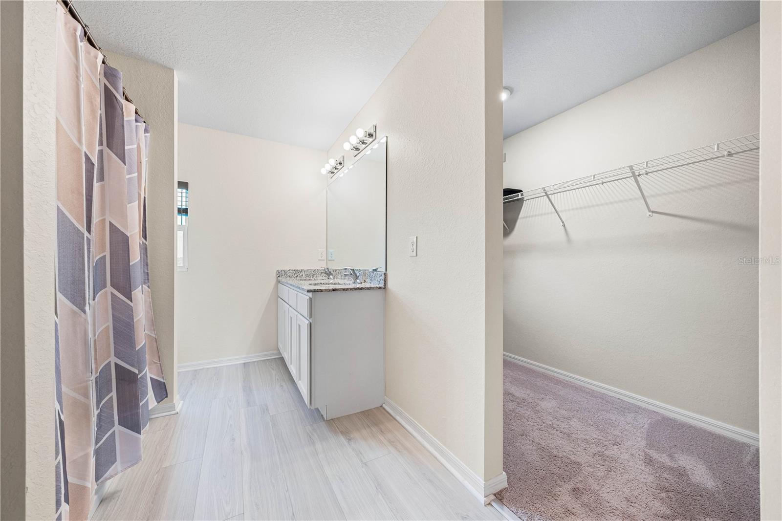 1379 E PRICE BLVD, NORTH PORT, FL, 34288