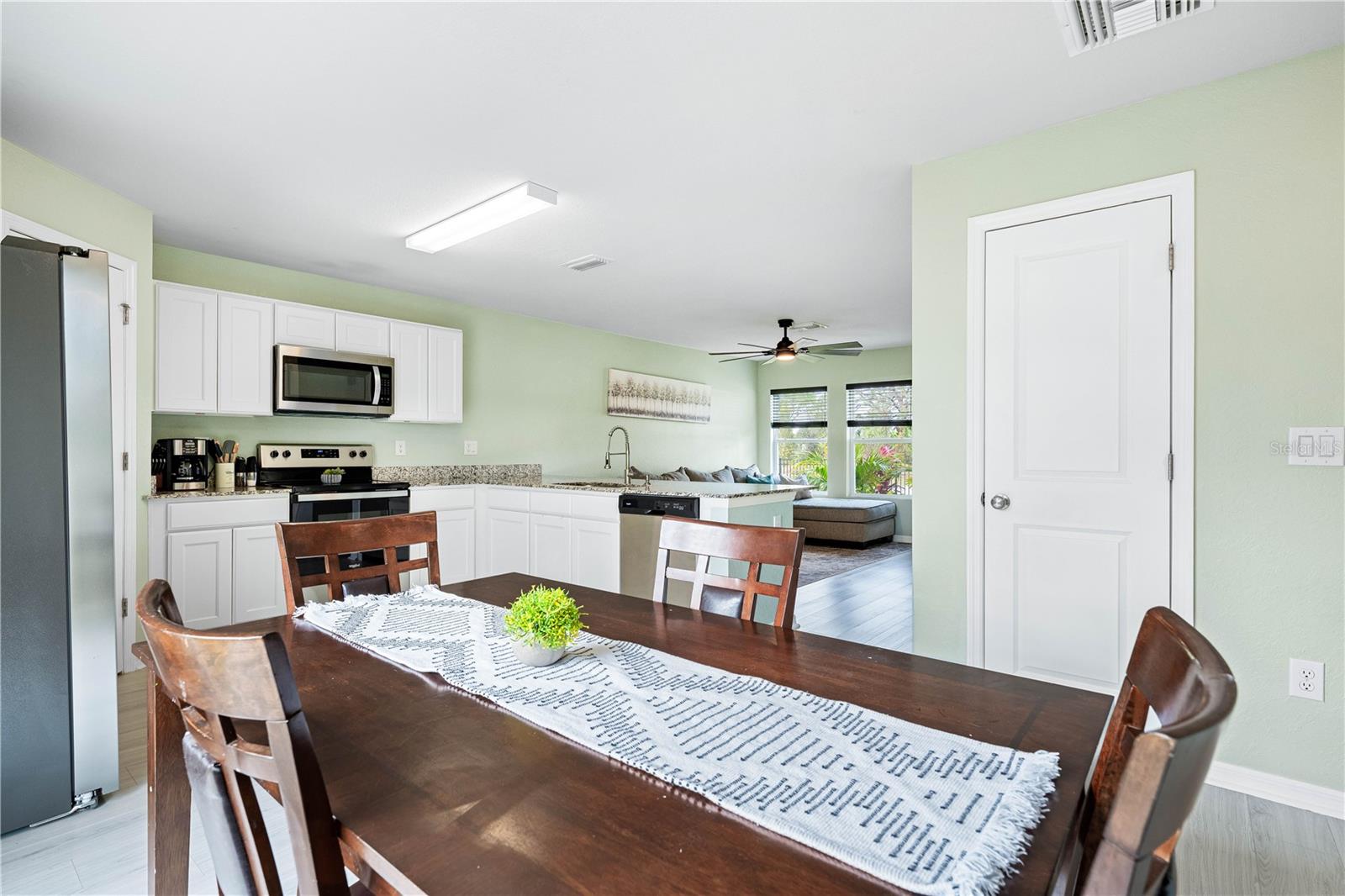 1379 E PRICE BLVD, NORTH PORT, FL, 34288
