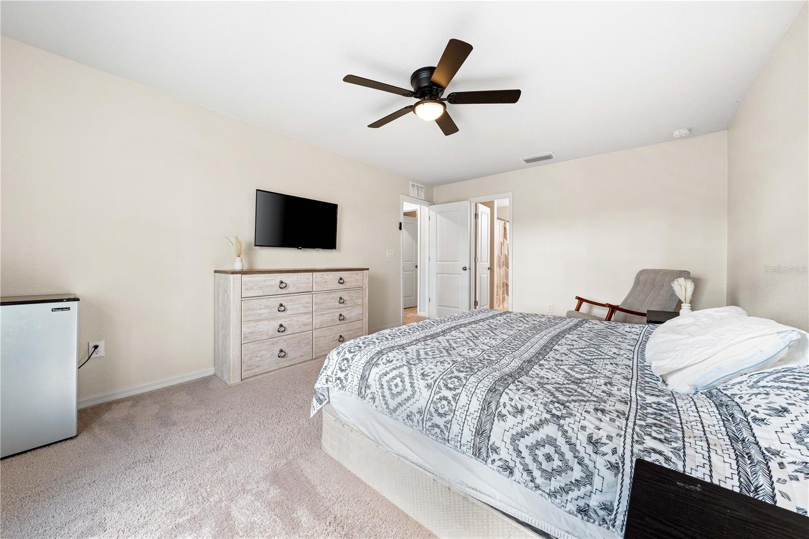 1379 E PRICE BLVD, NORTH PORT, FL, 34288