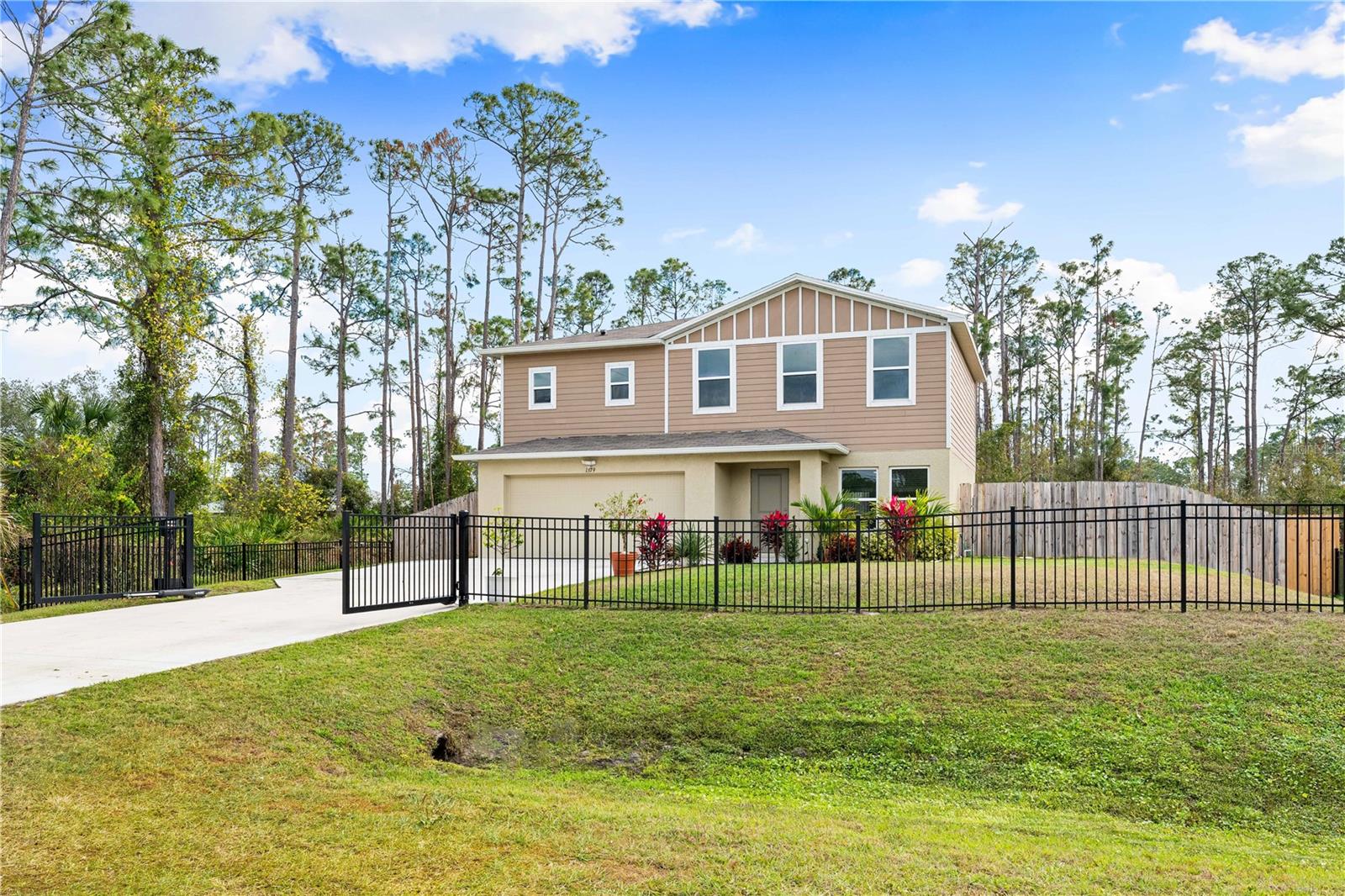 1379 E PRICE BLVD, NORTH PORT, FL, 34288