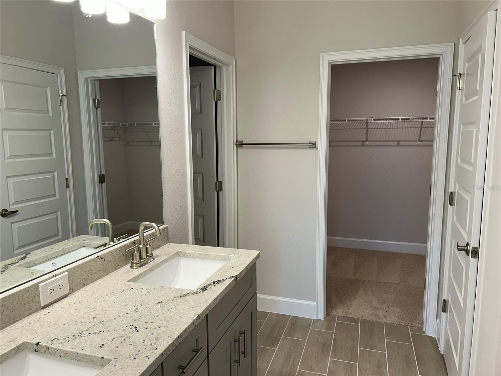 2664 AVERLAND LOOP, NORTH PORT, FL, 34287