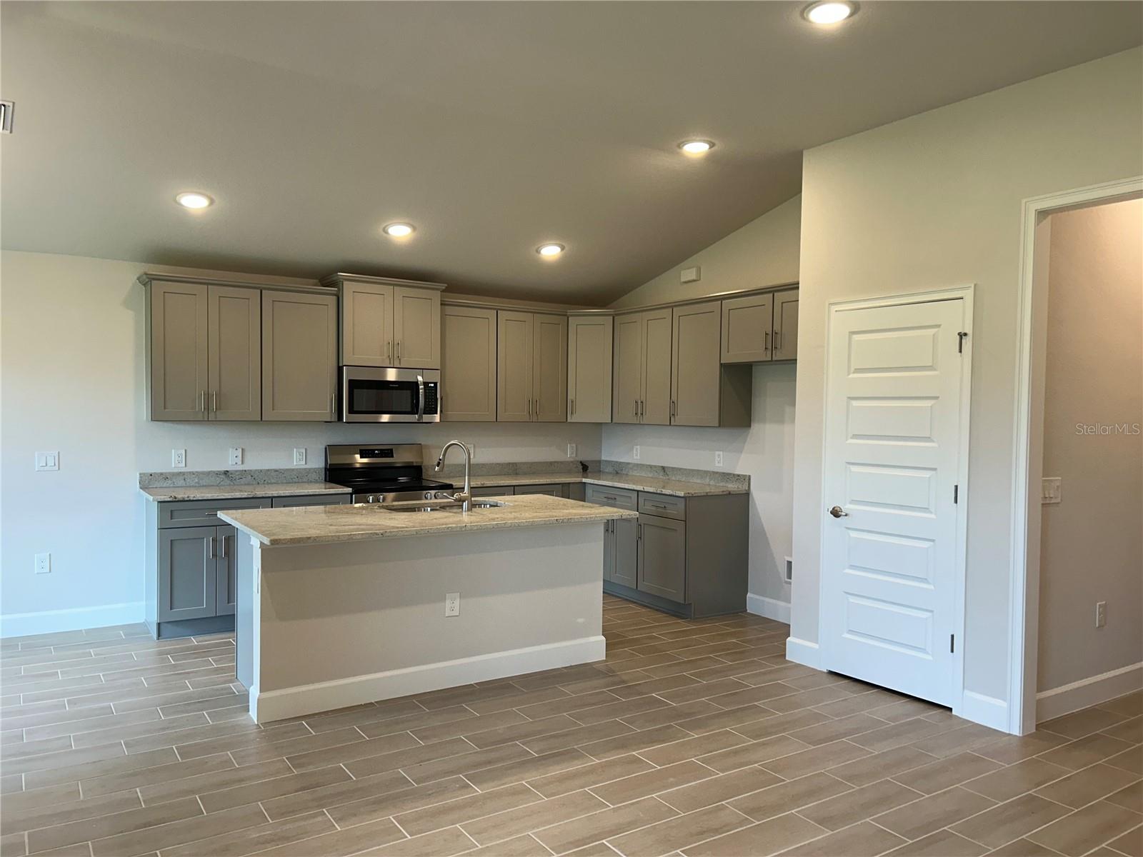 2664 AVERLAND LOOP, NORTH PORT, FL, 34287