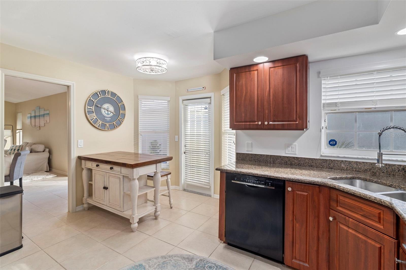 821 HARRINGTON LAKE LN #32, VENICE, FL, 34293