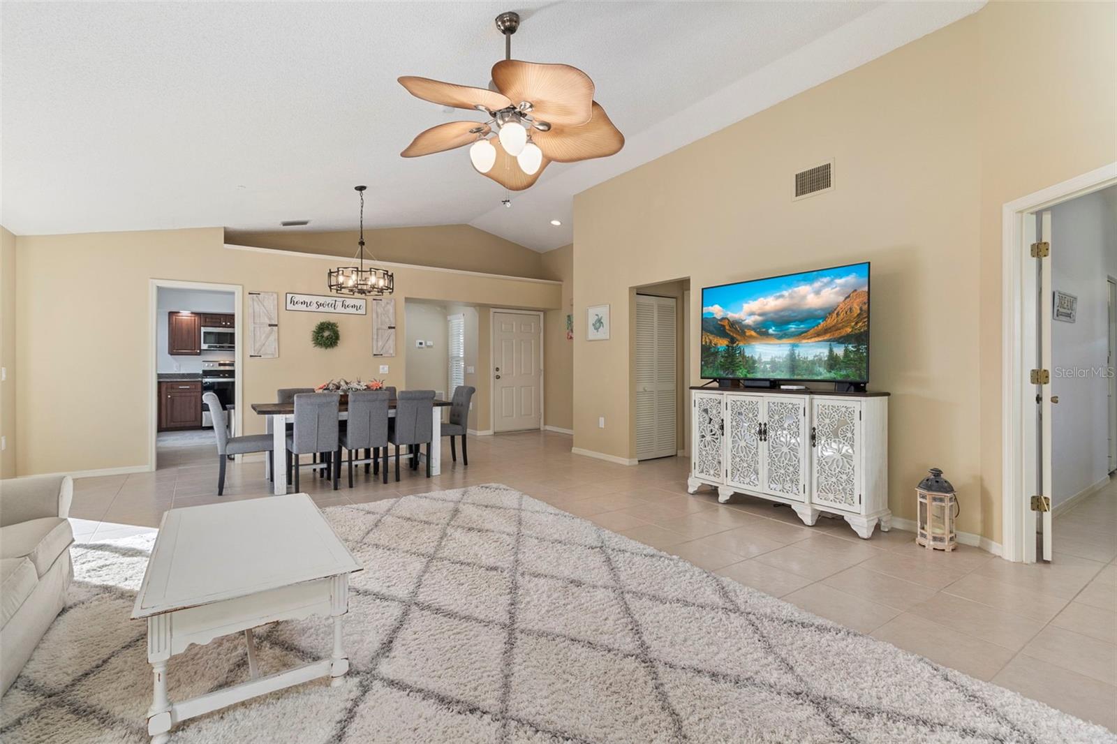 821 HARRINGTON LAKE LN #32, VENICE, FL, 34293