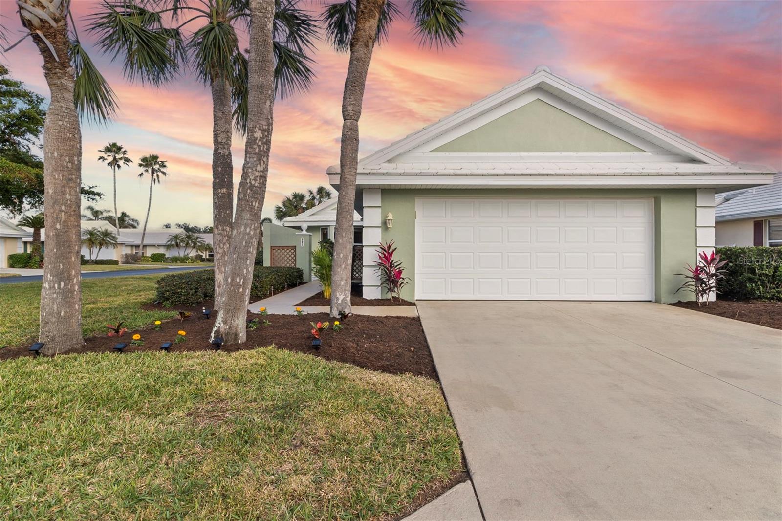 821 HARRINGTON LAKE LN #32, VENICE, FL, 34293