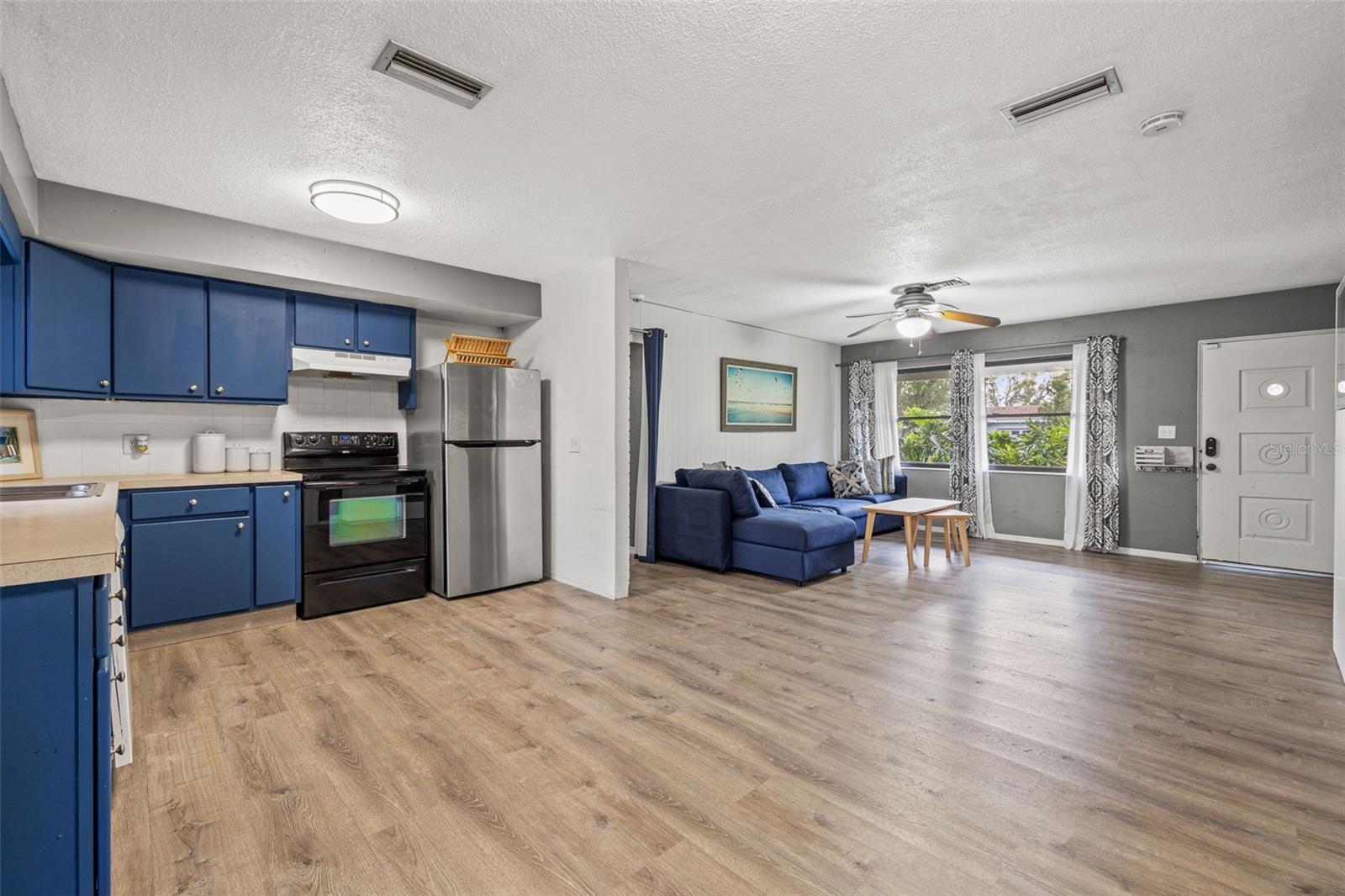 5243 27TH AVE N, ST PETERSBURG, FL, 33710