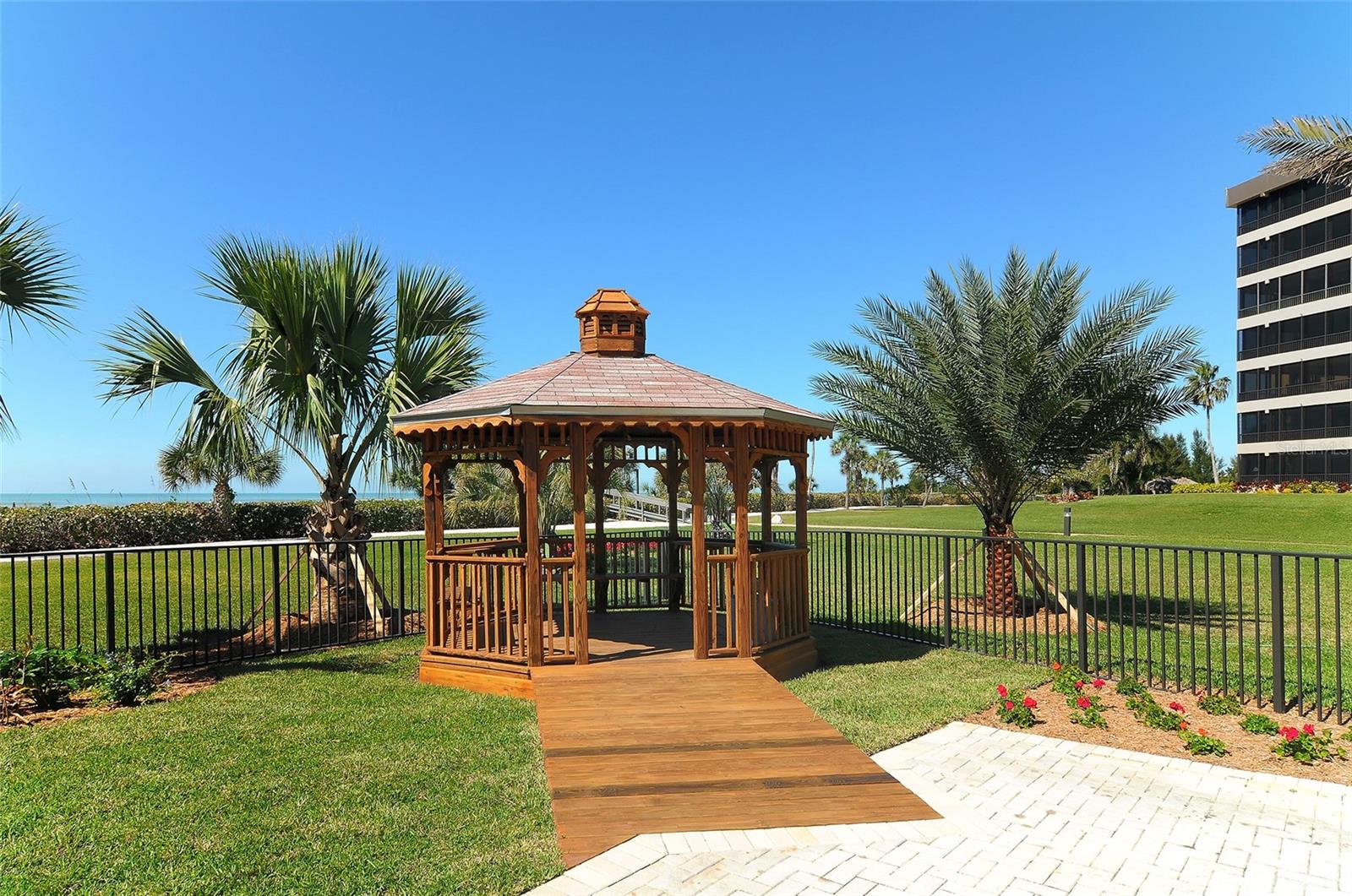 5740 MIDNIGHT PASS RD #307, SARASOTA, FL, 34242
