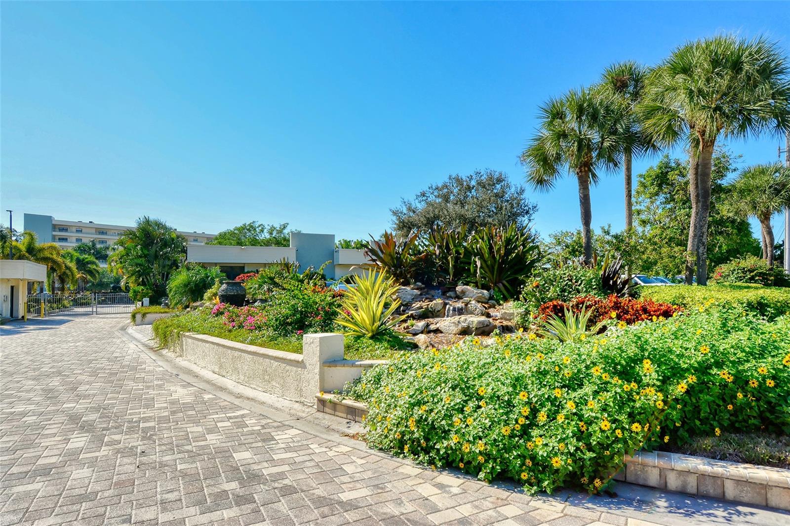5740 MIDNIGHT PASS RD #307, SARASOTA, FL, 34242