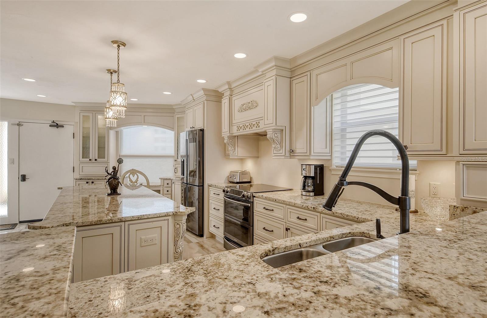 5740 MIDNIGHT PASS RD #307, SARASOTA, FL, 34242