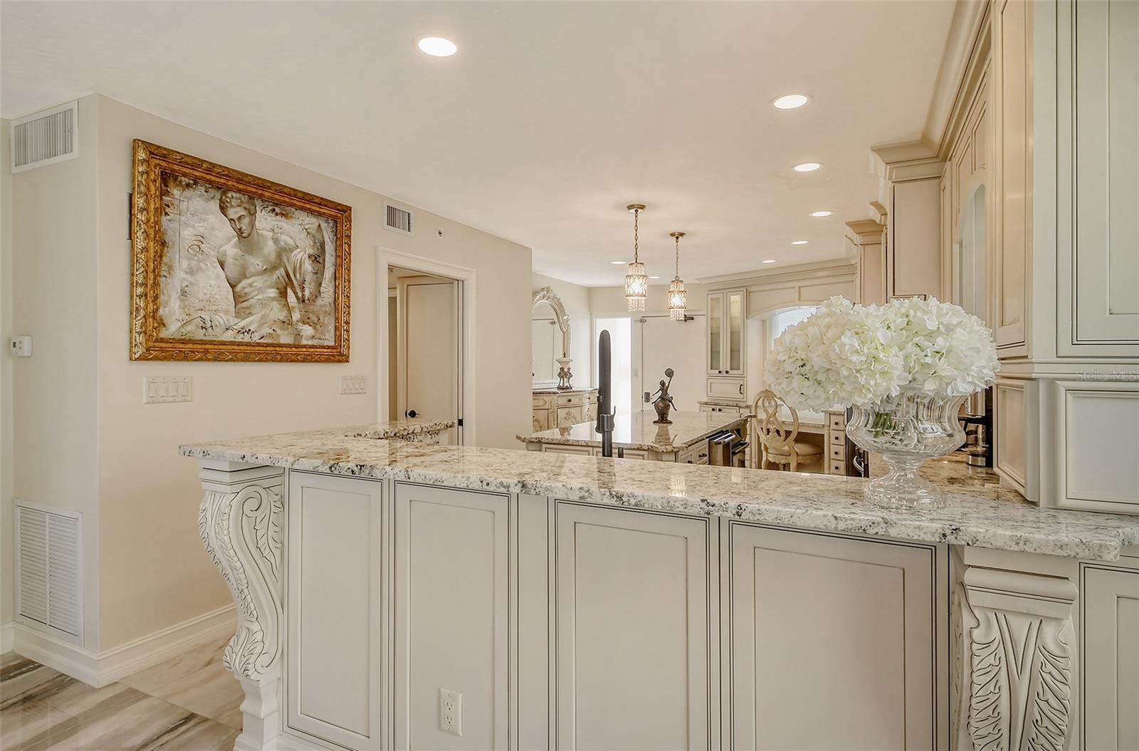 5740 MIDNIGHT PASS RD #307, SARASOTA, FL, 34242