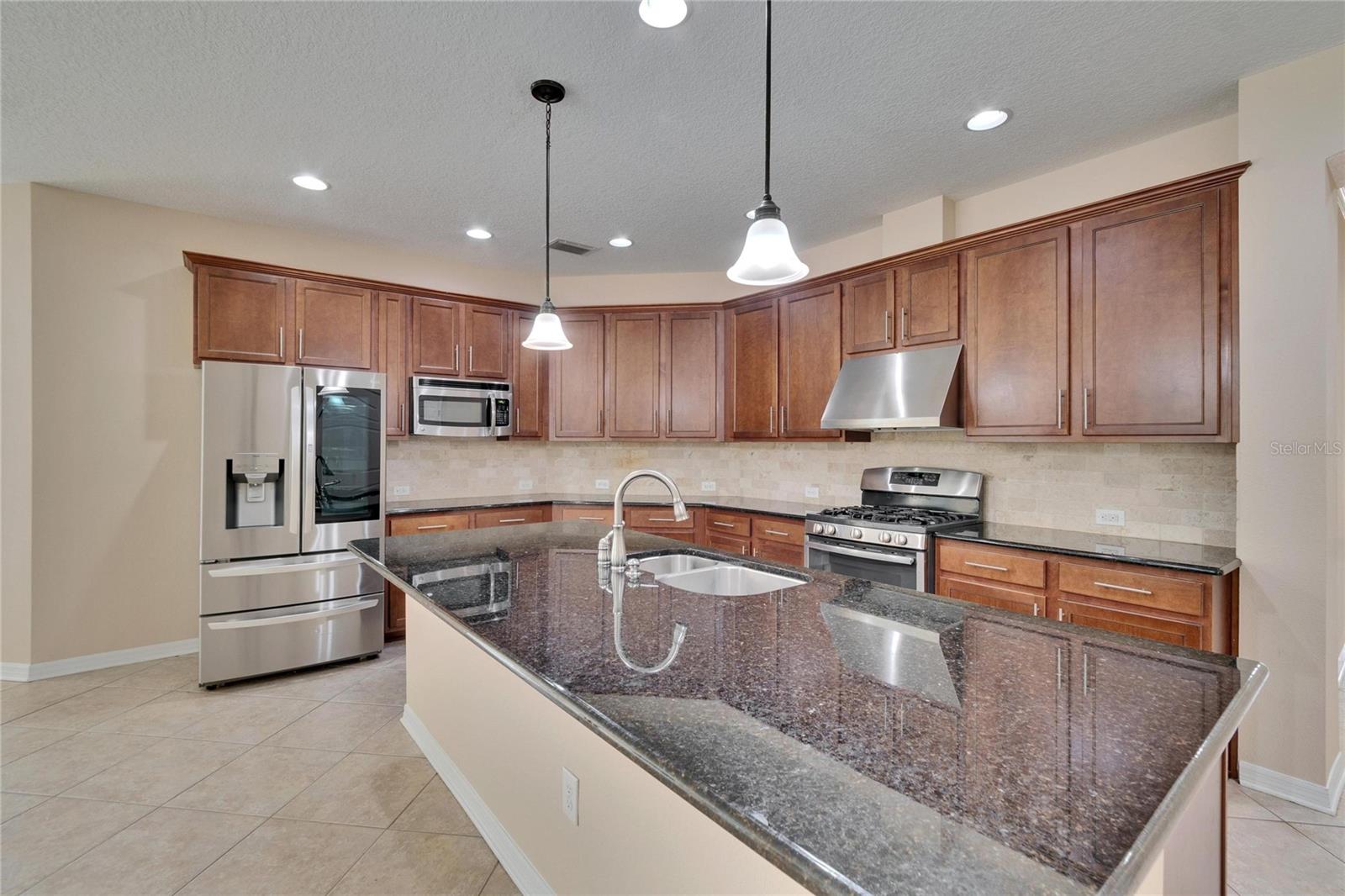 6645 CURRENT DR, APOLLO BEACH, FL, 33572