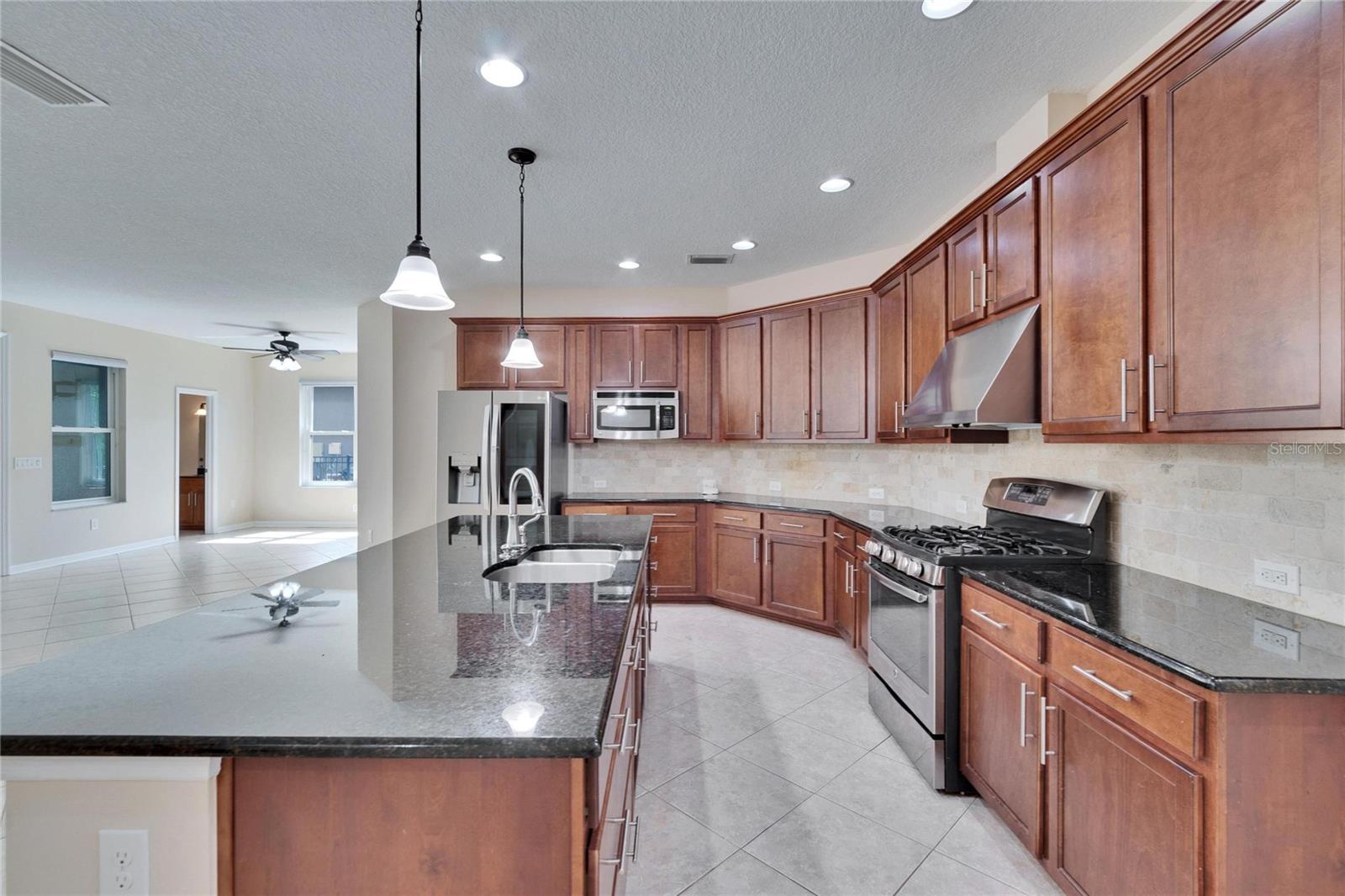 6645 CURRENT DR, APOLLO BEACH, FL, 33572
