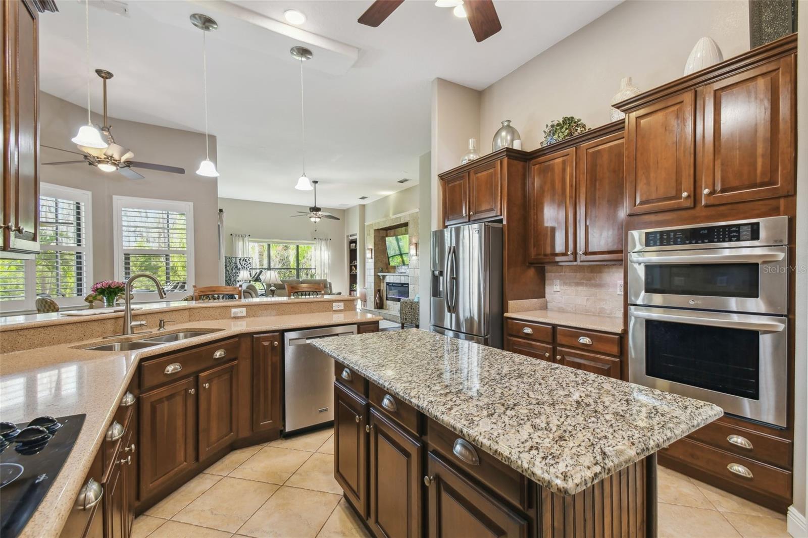 135 LEMON GROVE DR, POINCIANA, FL, 34759