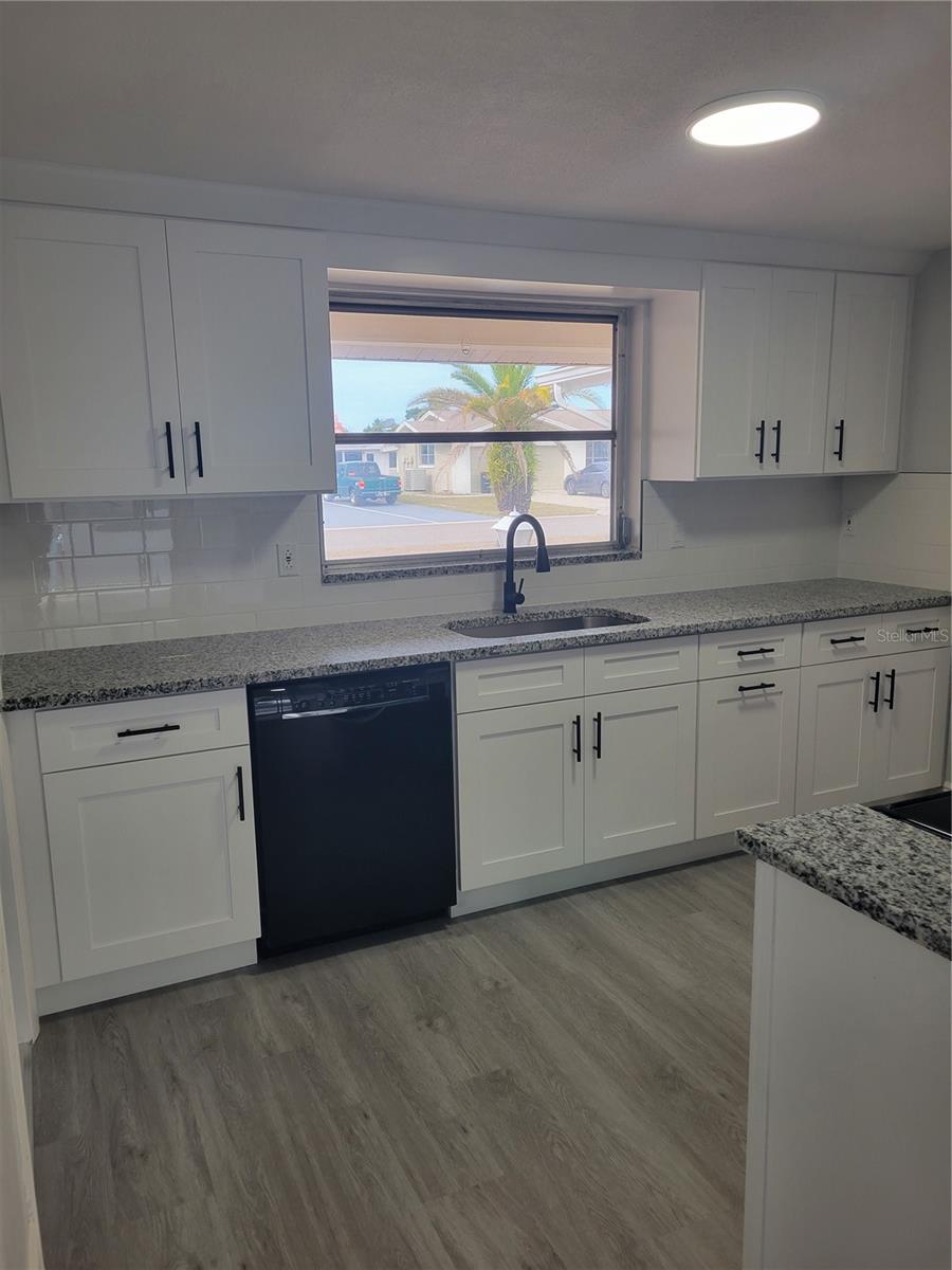 10202 OAK HILL DR, PORT RICHEY, FL, 34668