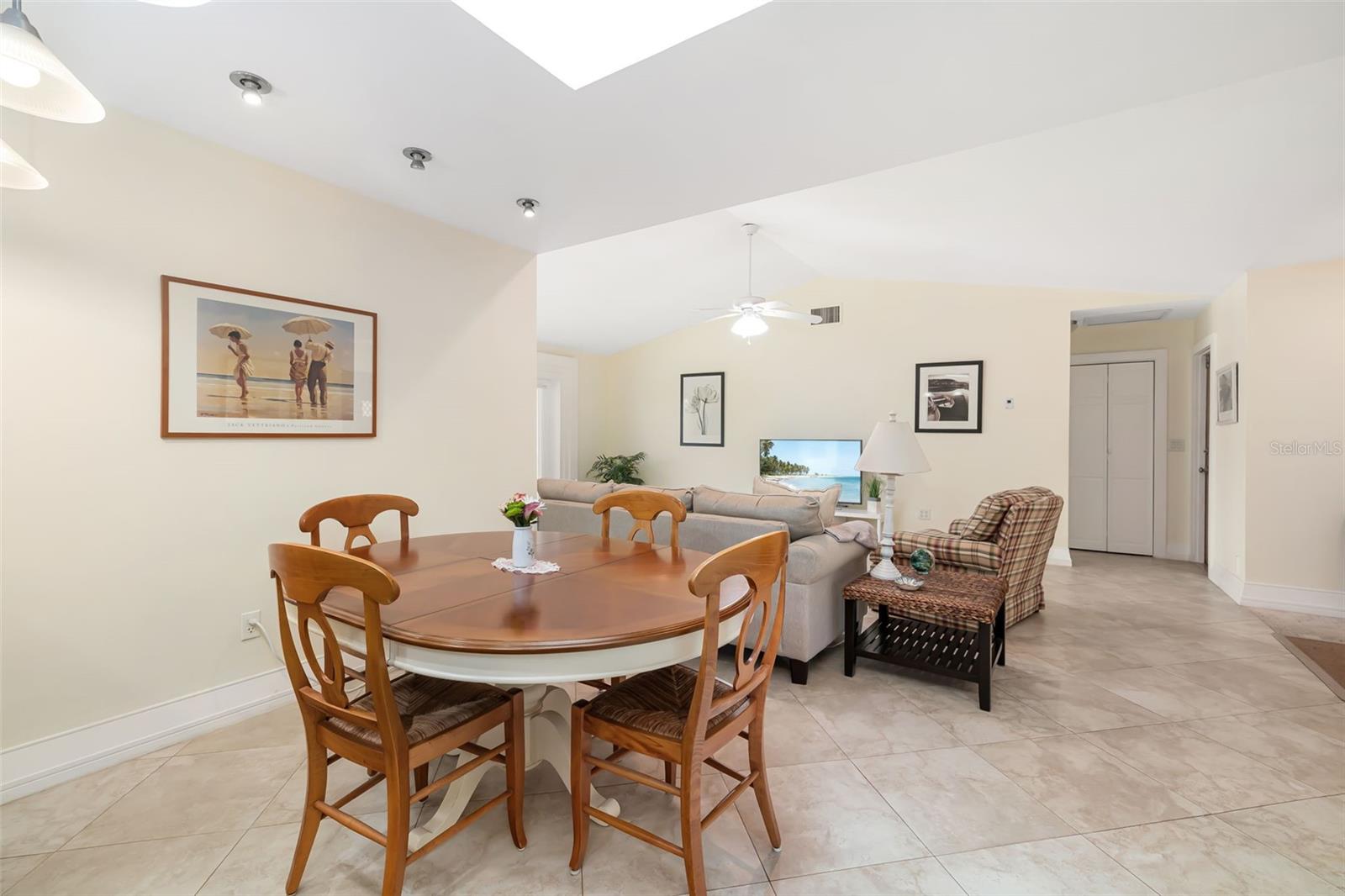 605 COCONUT CRESCENT, NOKOMIS, FL, 34275