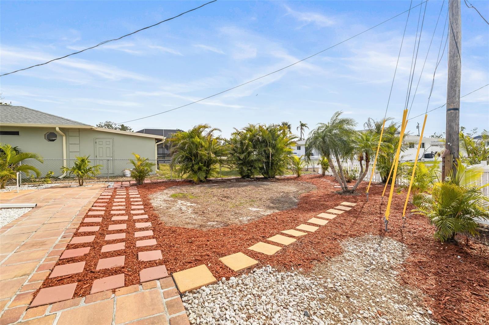 605 COCONUT CRESCENT, NOKOMIS, FL, 34275