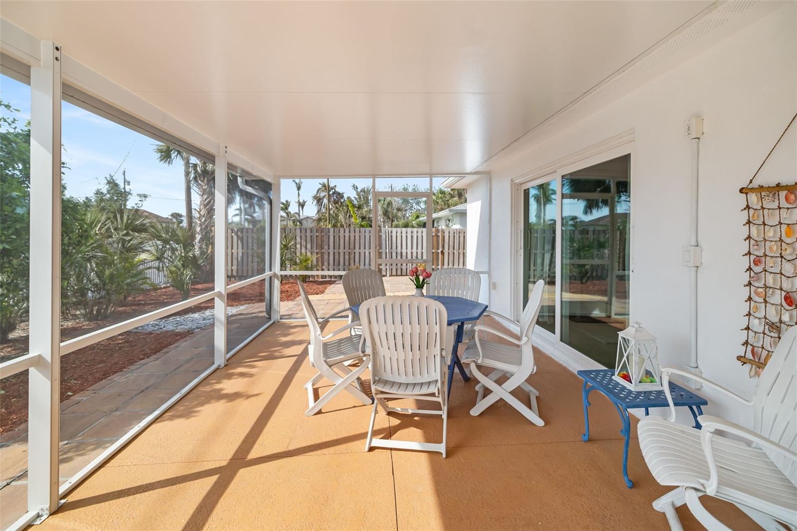 605 COCONUT CRESCENT, NOKOMIS, FL, 34275