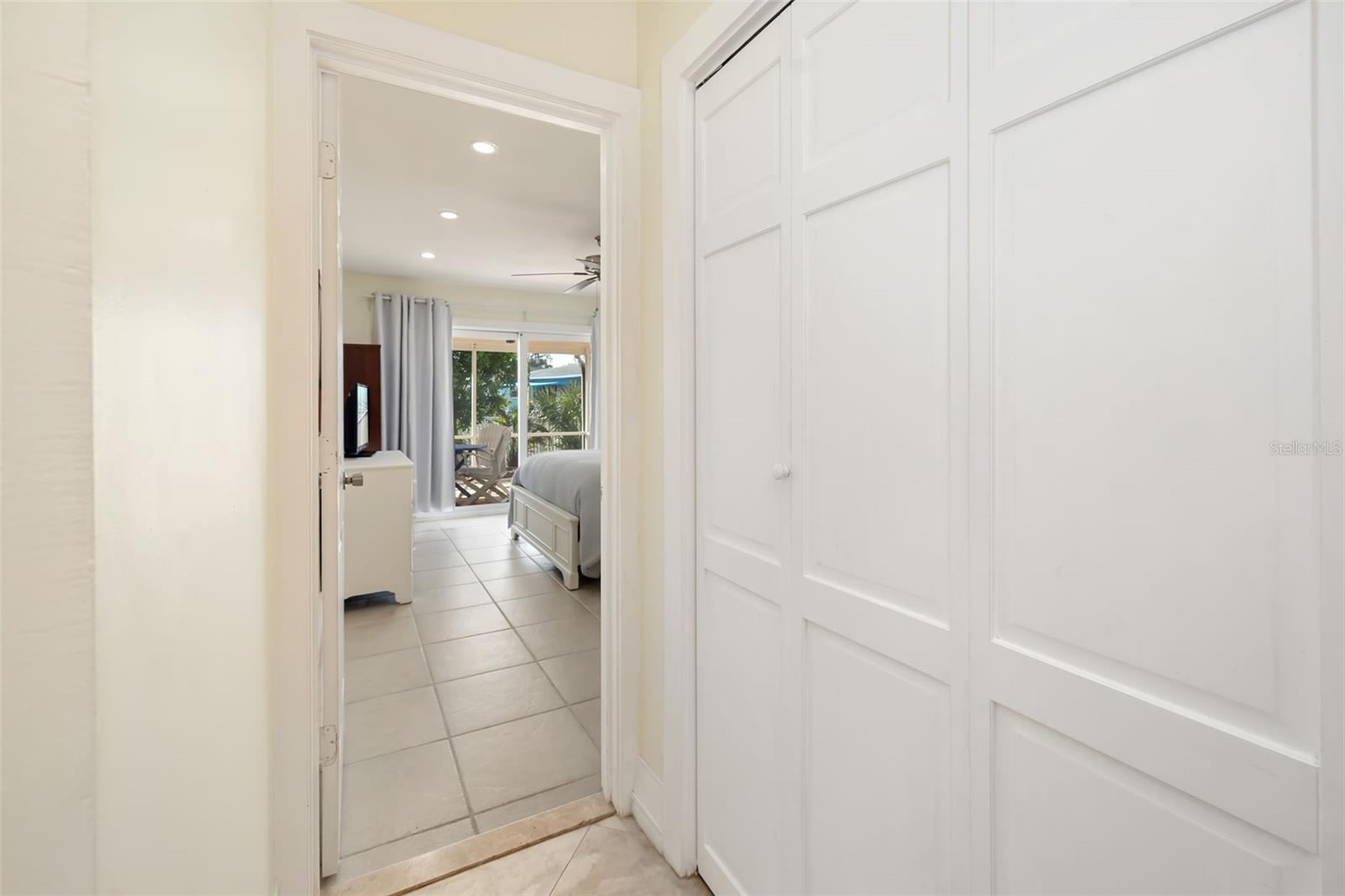 605 COCONUT CRESCENT, NOKOMIS, FL, 34275