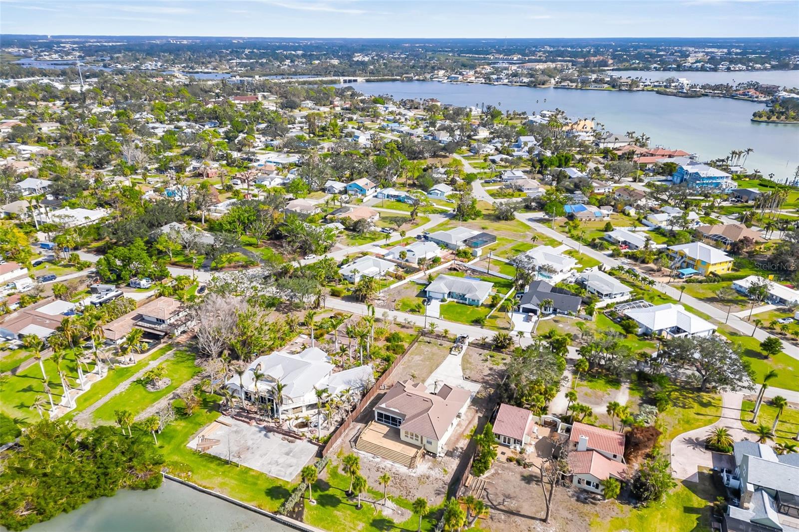 605 COCONUT CRESCENT, NOKOMIS, FL, 34275