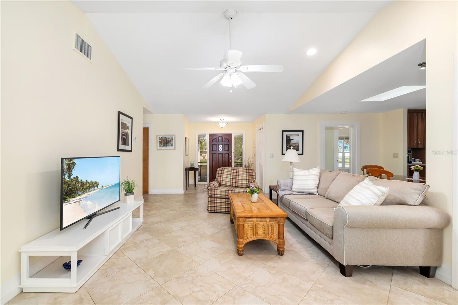 605 COCONUT CRESCENT, NOKOMIS, FL, 34275