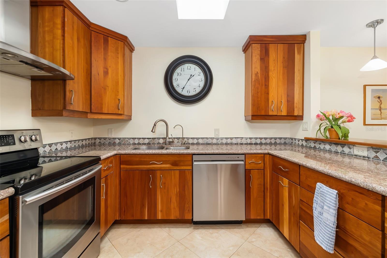 605 COCONUT CRESCENT, NOKOMIS, FL, 34275