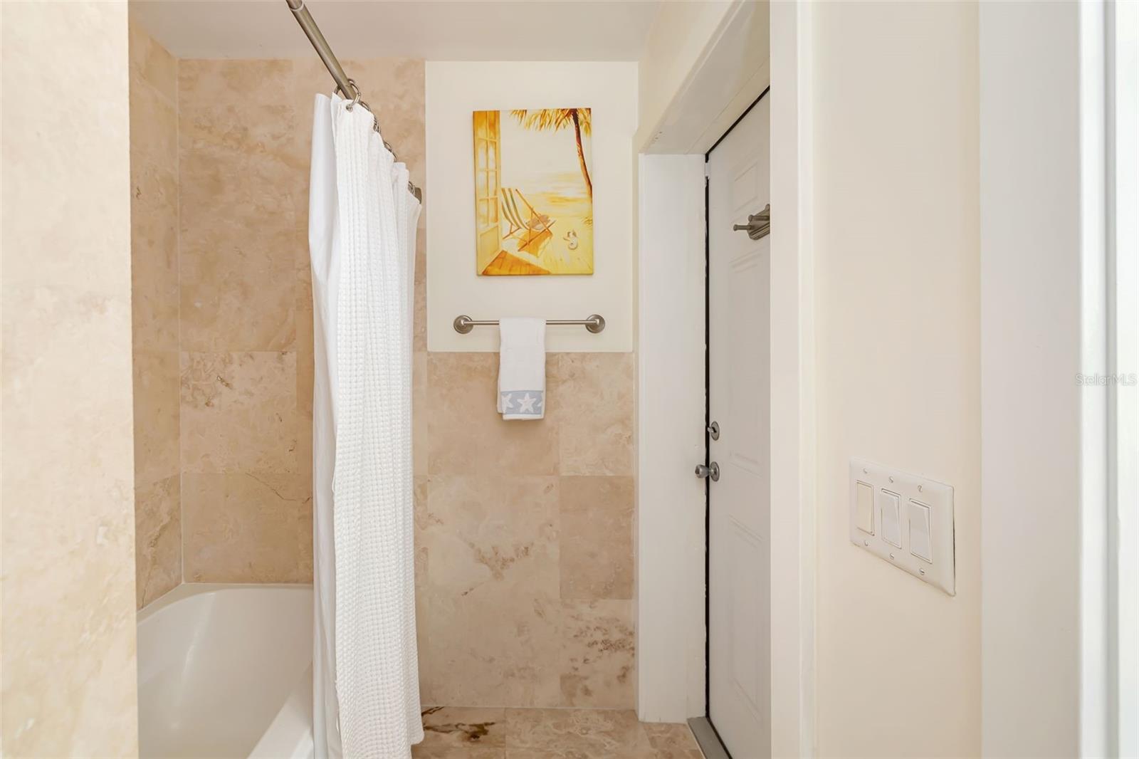 605 COCONUT CRESCENT, NOKOMIS, FL, 34275