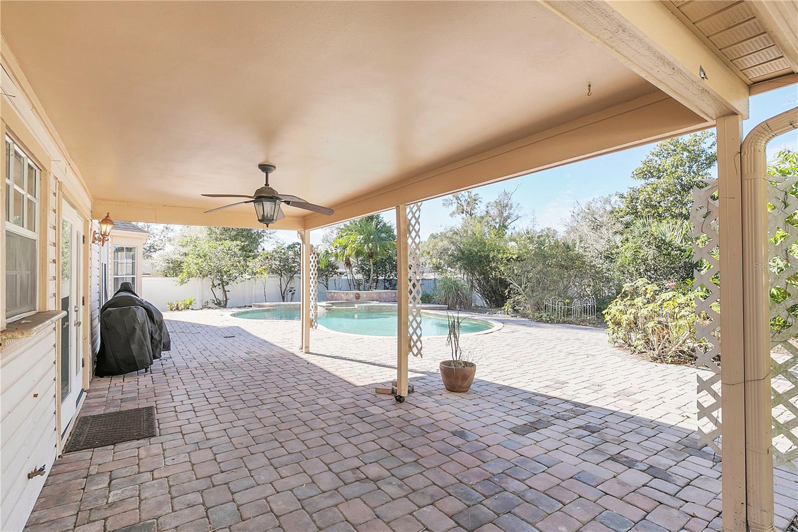 2102 COUNTRY SIDE DR, APOPKA, FL, 32712