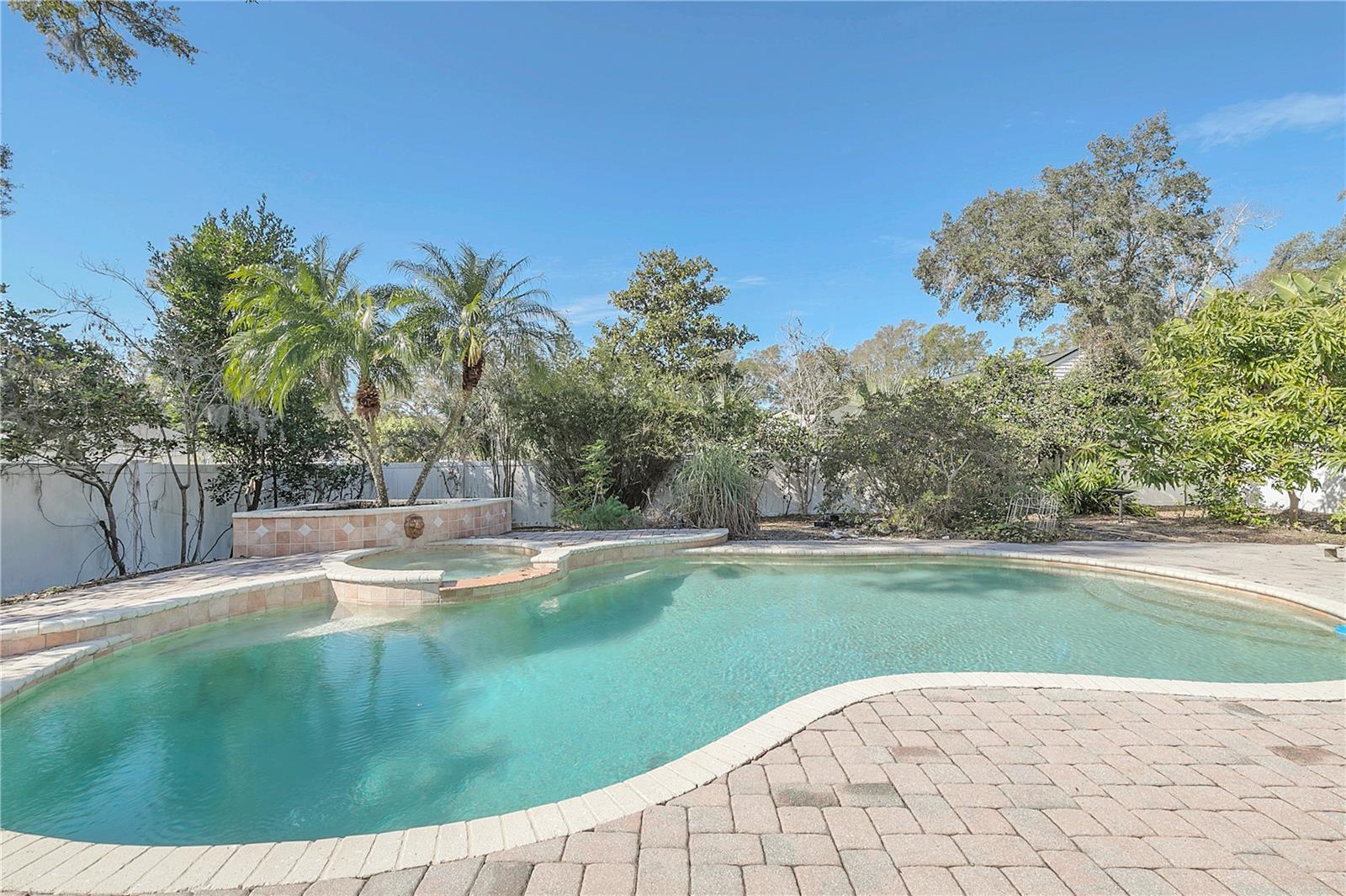 2102 COUNTRY SIDE DR, APOPKA, FL, 32712