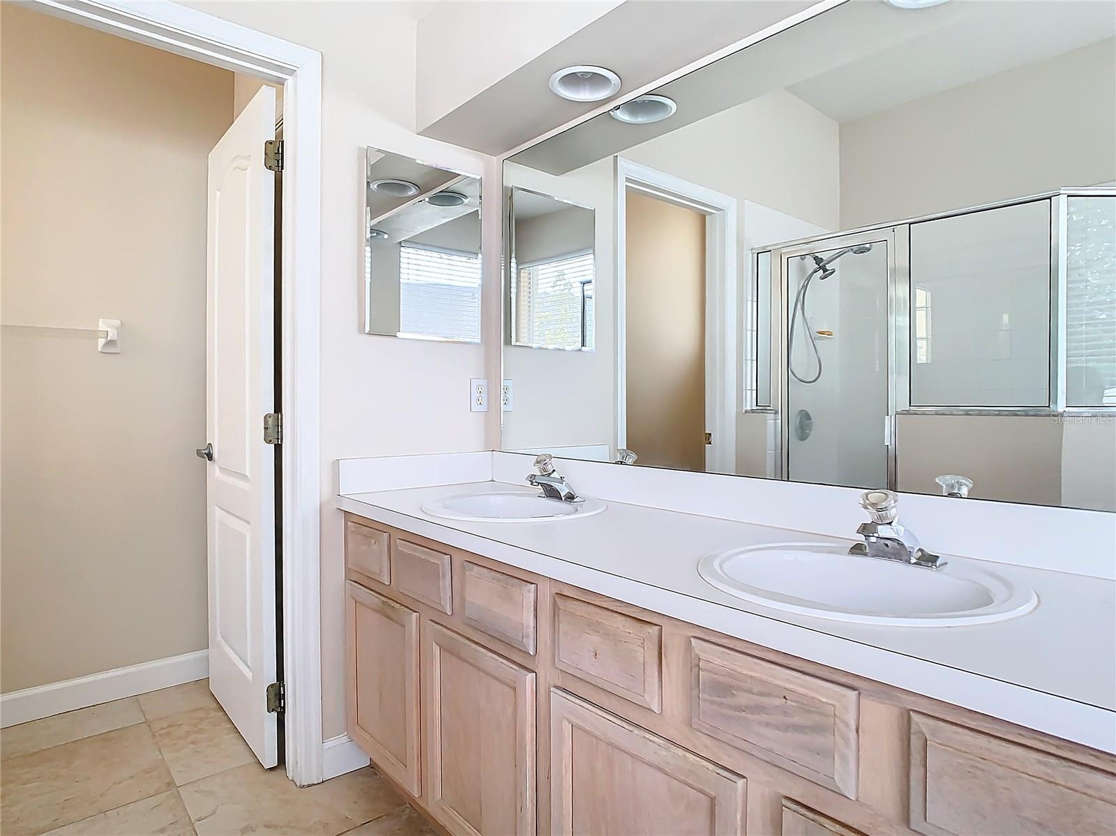 6808 CHERRY GROVE CIR, ORLANDO, FL, 32809