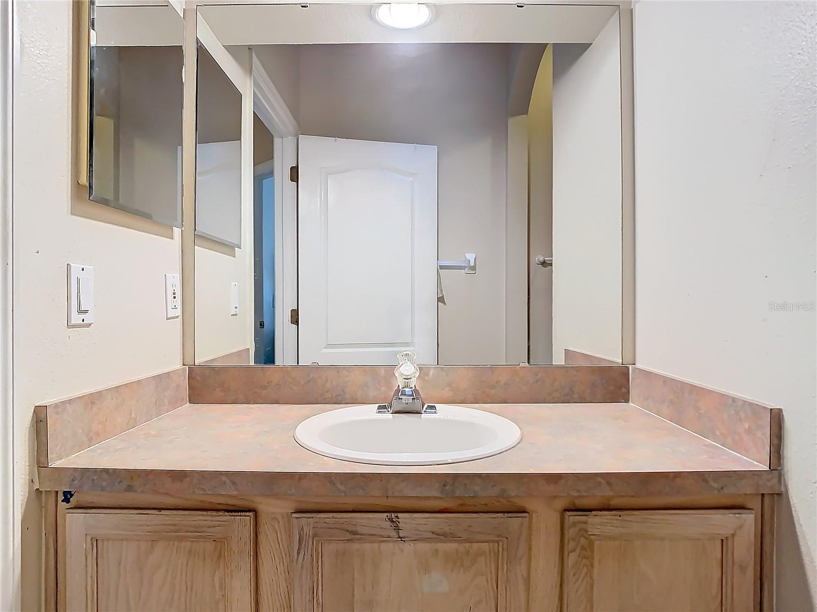 6808 CHERRY GROVE CIR, ORLANDO, FL, 32809