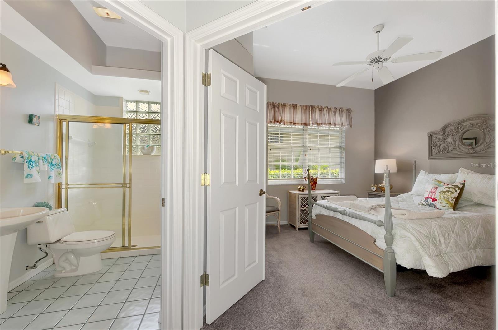 230 VESTAVIA DR, VENICE, FL, 34292