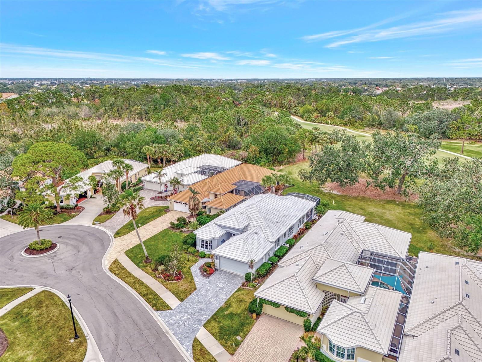 230 VESTAVIA DR, VENICE, FL, 34292