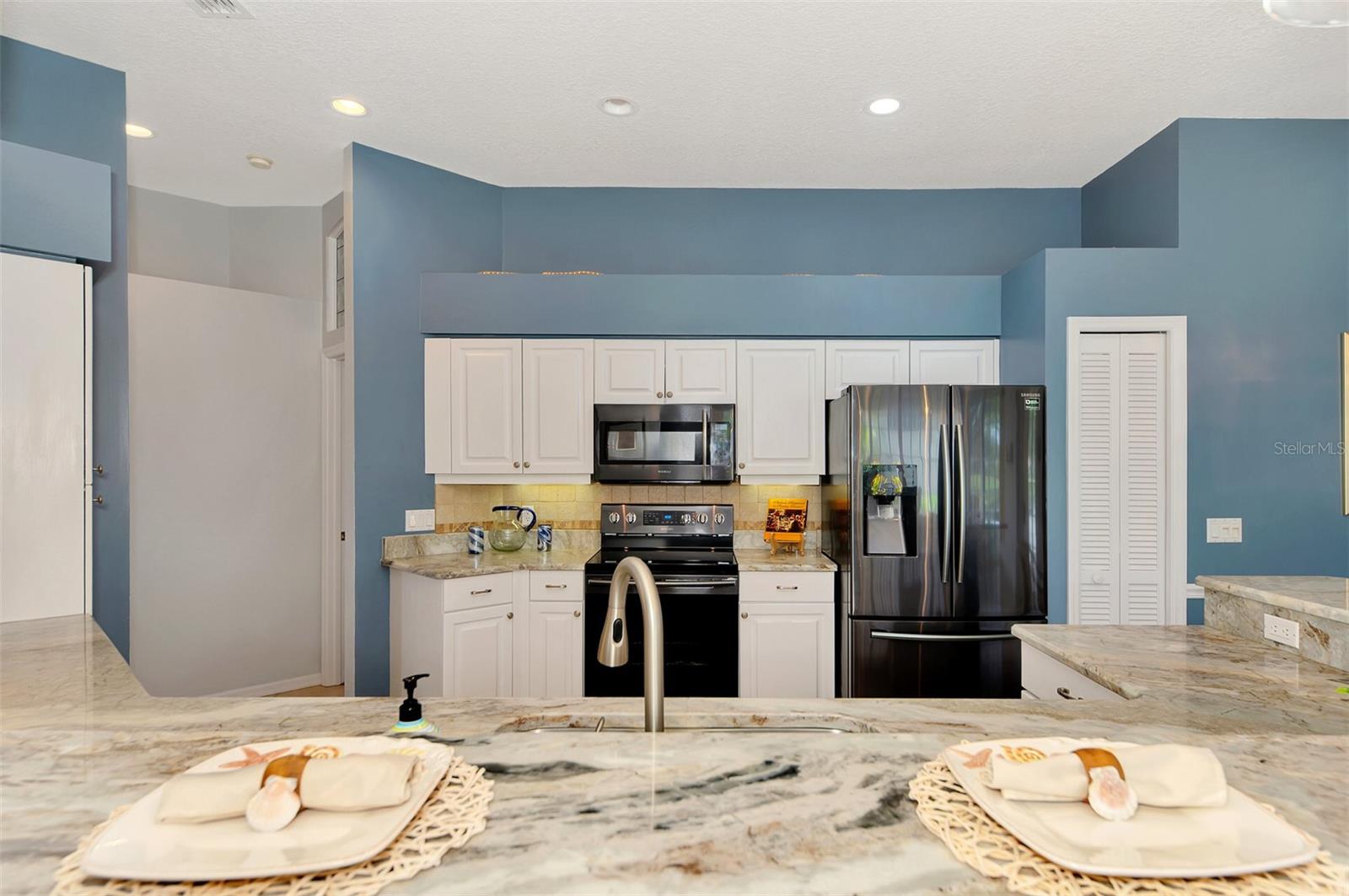 230 VESTAVIA DR, VENICE, FL, 34292