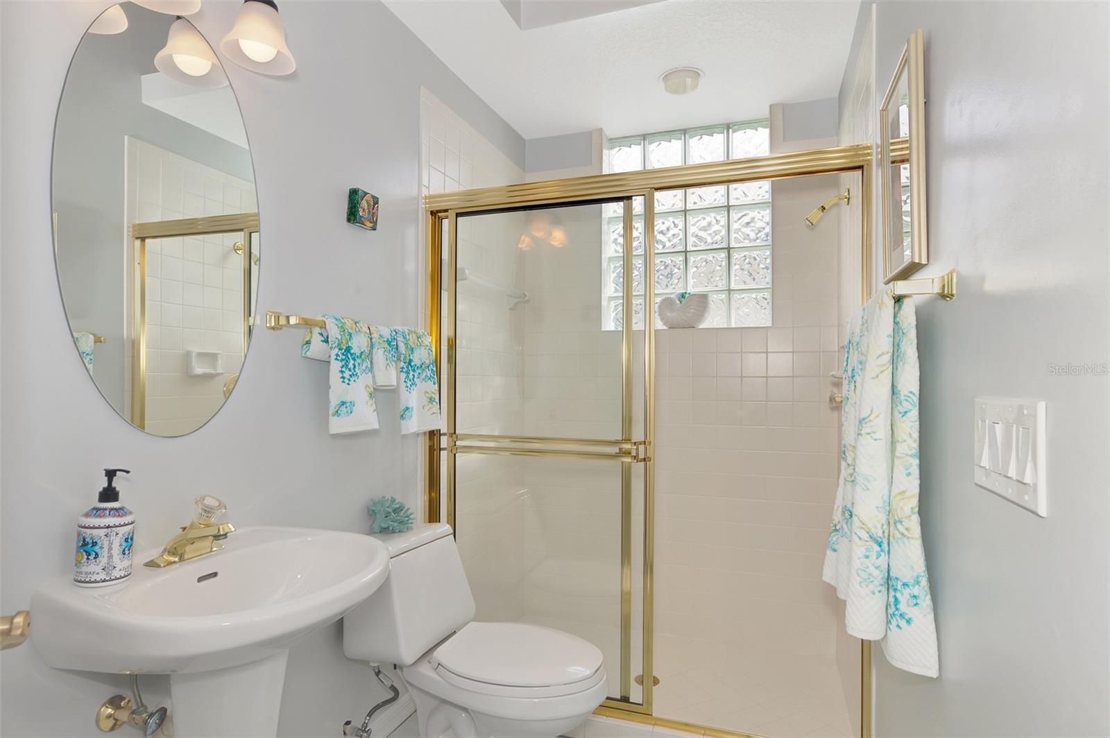 230 VESTAVIA DR, VENICE, FL, 34292