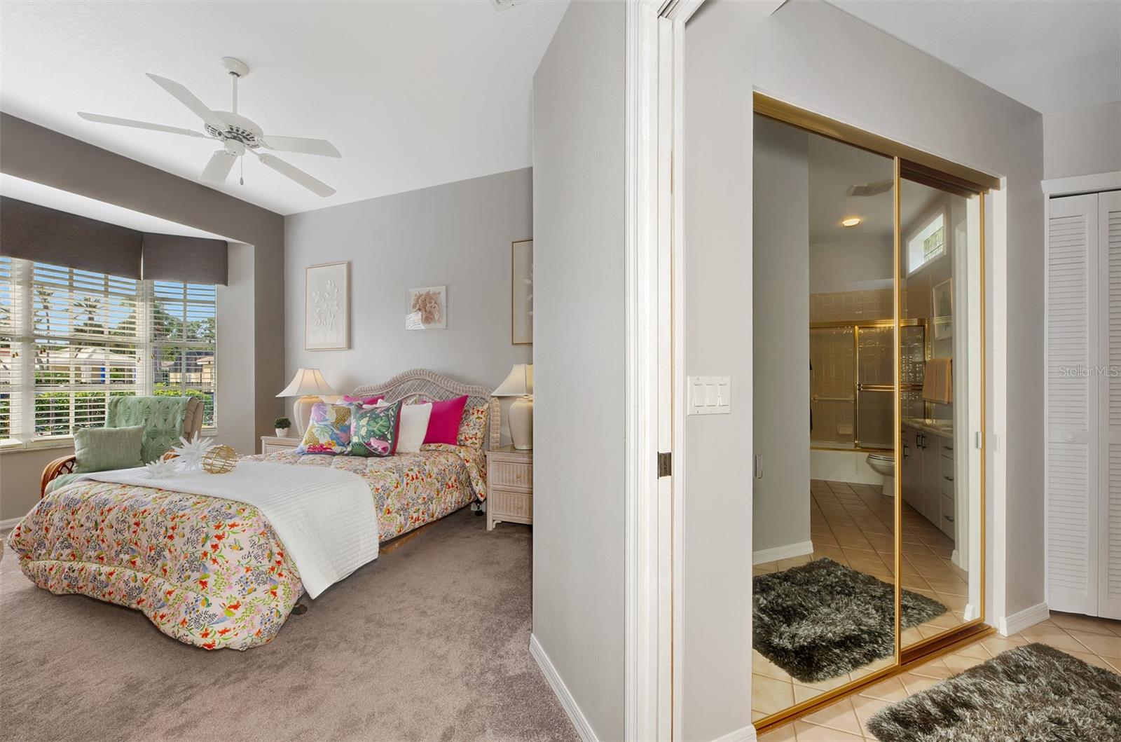 230 VESTAVIA DR, VENICE, FL, 34292