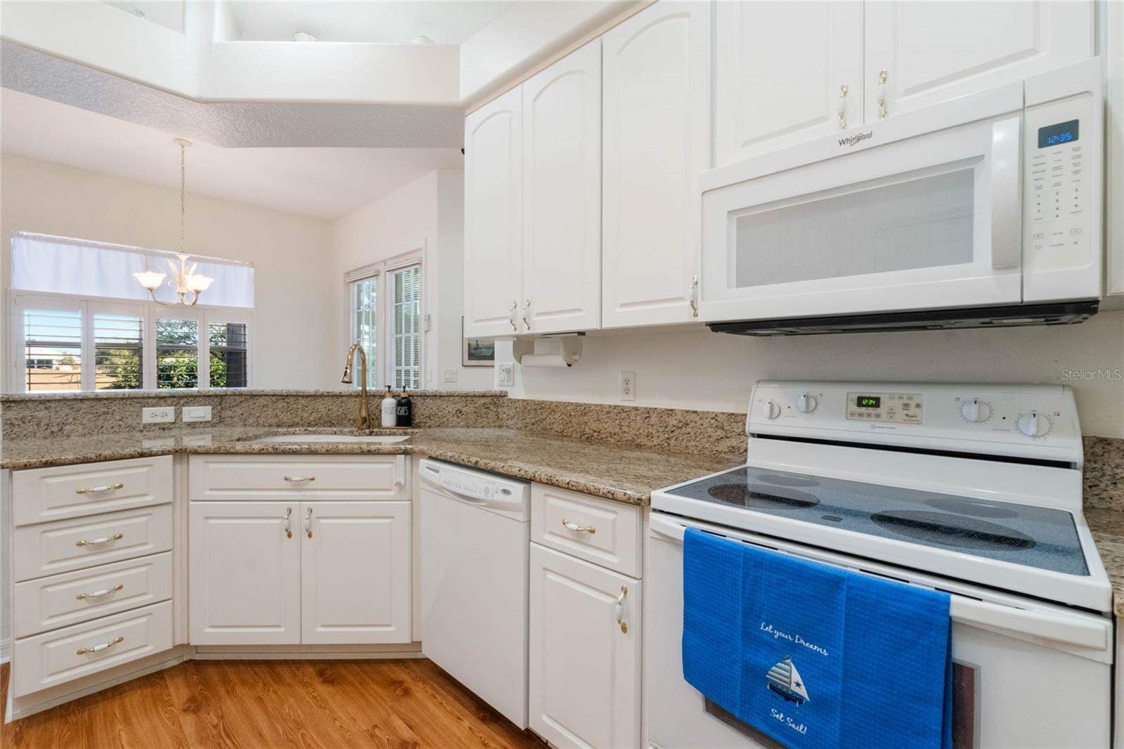 5502 BOUNTY CIR, TAVARES, FL, 32778