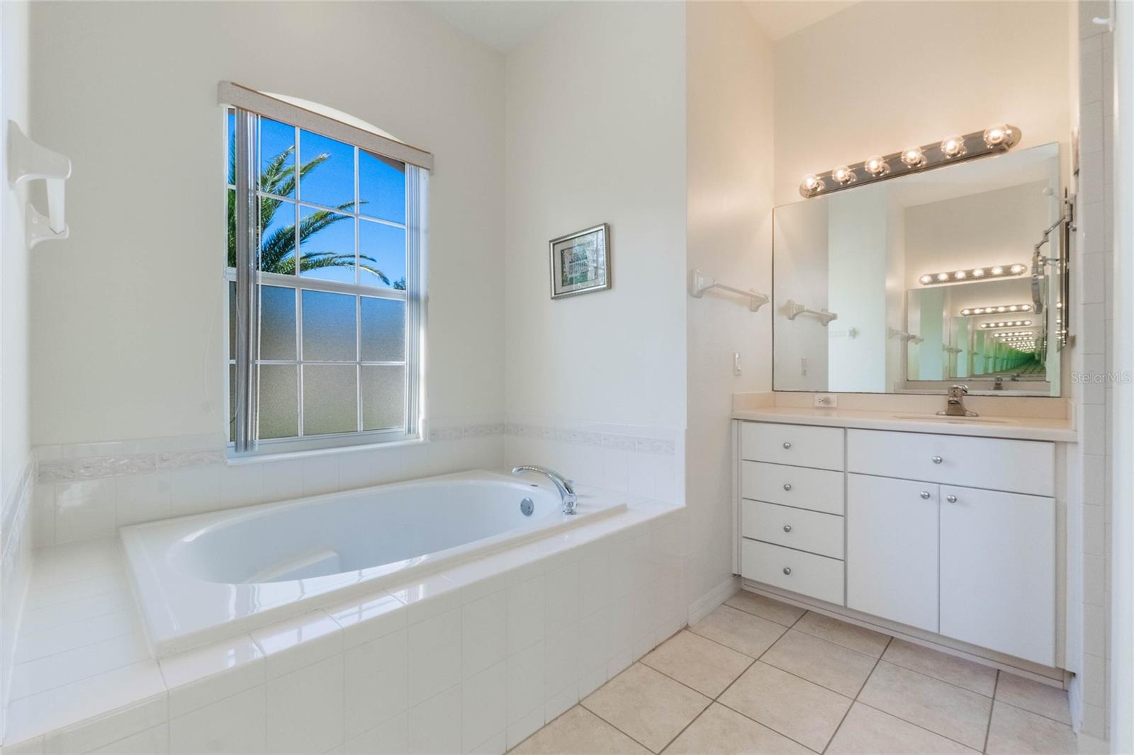 5502 BOUNTY CIR, TAVARES, FL, 32778