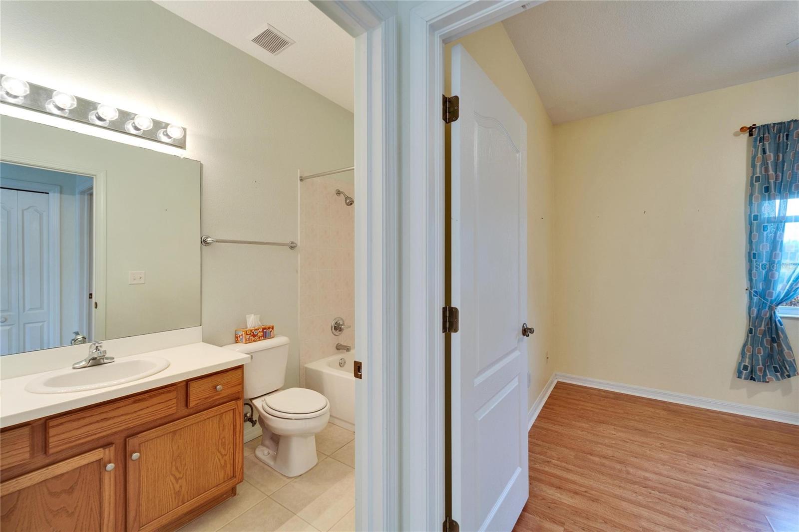 1950 STERLING GLEN CT, SUN CITY CENTER, FL, 33573