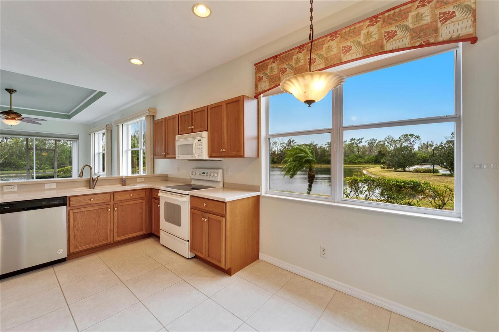 1950 STERLING GLEN CT, SUN CITY CENTER, FL, 33573