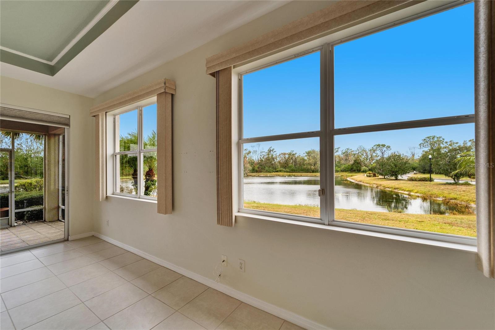 1950 STERLING GLEN CT, SUN CITY CENTER, FL, 33573