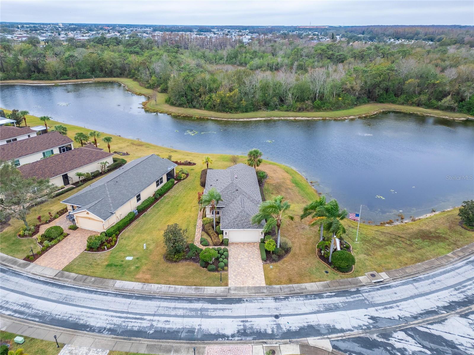 1950 STERLING GLEN CT, SUN CITY CENTER, FL, 33573
