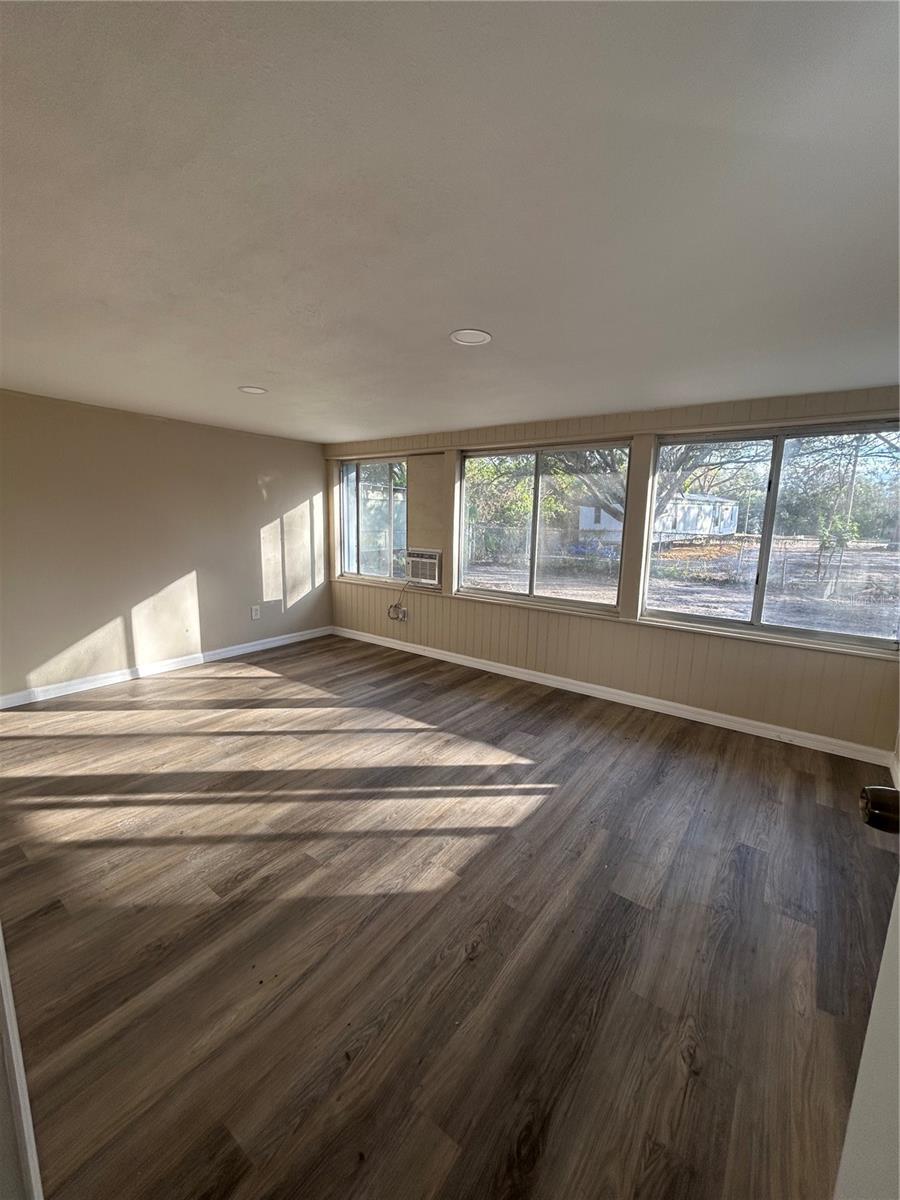 7201 49TH AVE S, TAMPA, FL, 33619