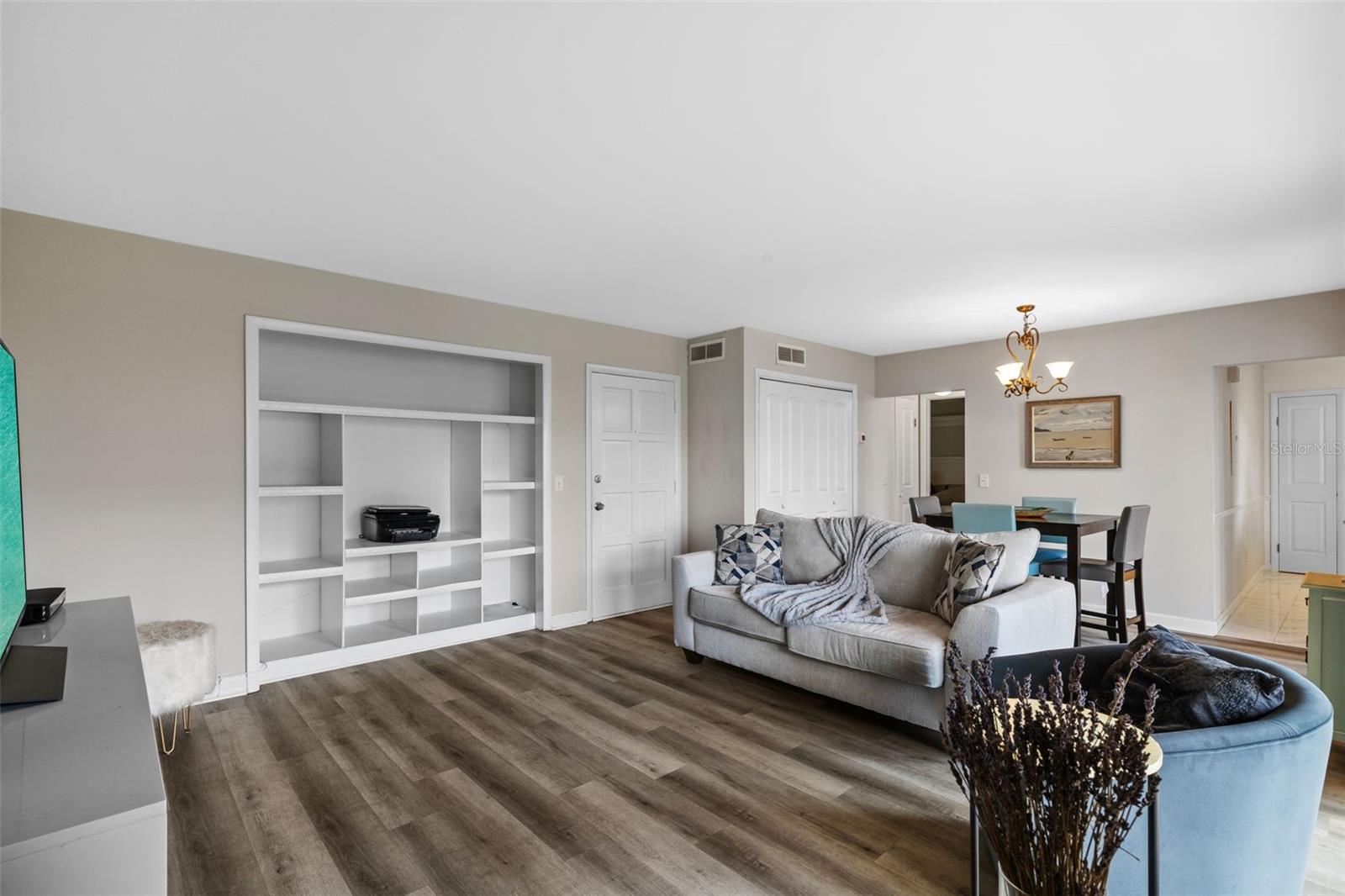 4154 PINELAKE LN #101, TAMPA, FL, 33618