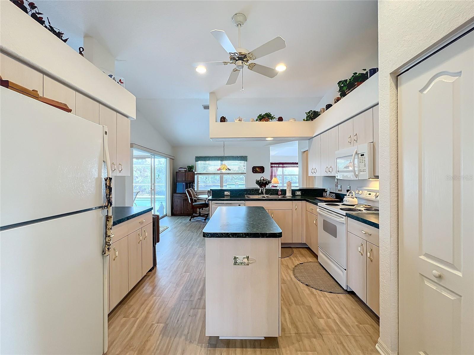 252 MEDALIST RD, ROTONDA WEST, FL, 33947