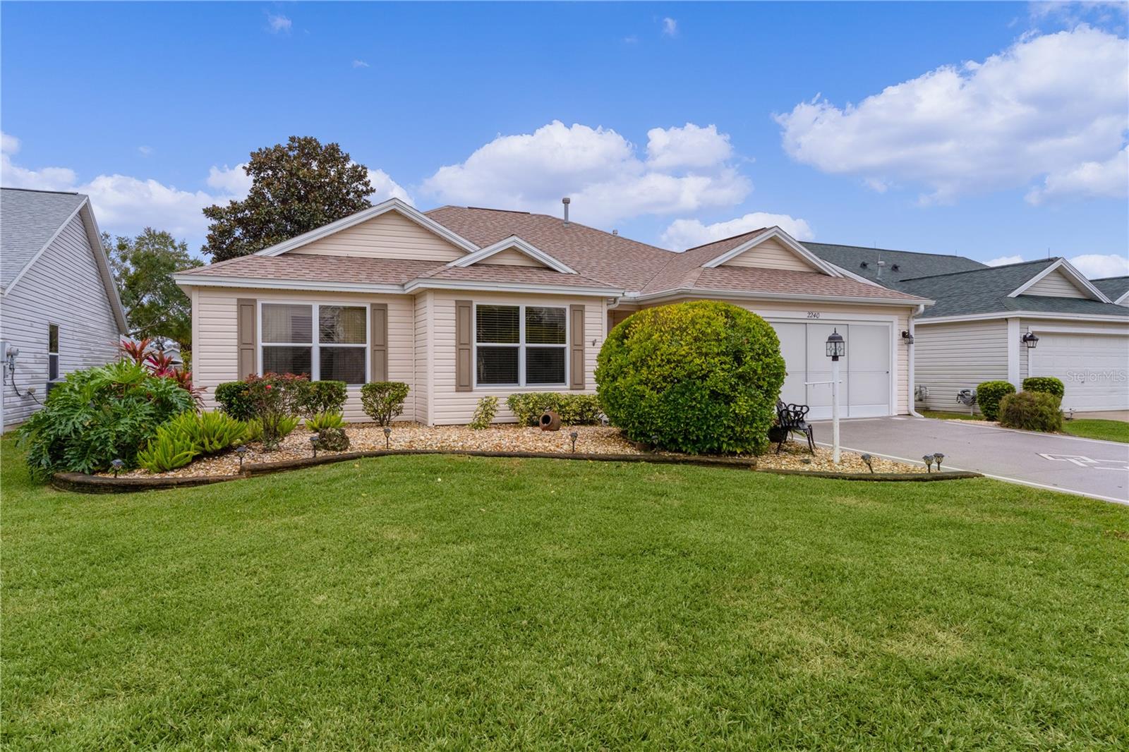 2240 AVON LOOP, THE VILLAGES, FL, 32162