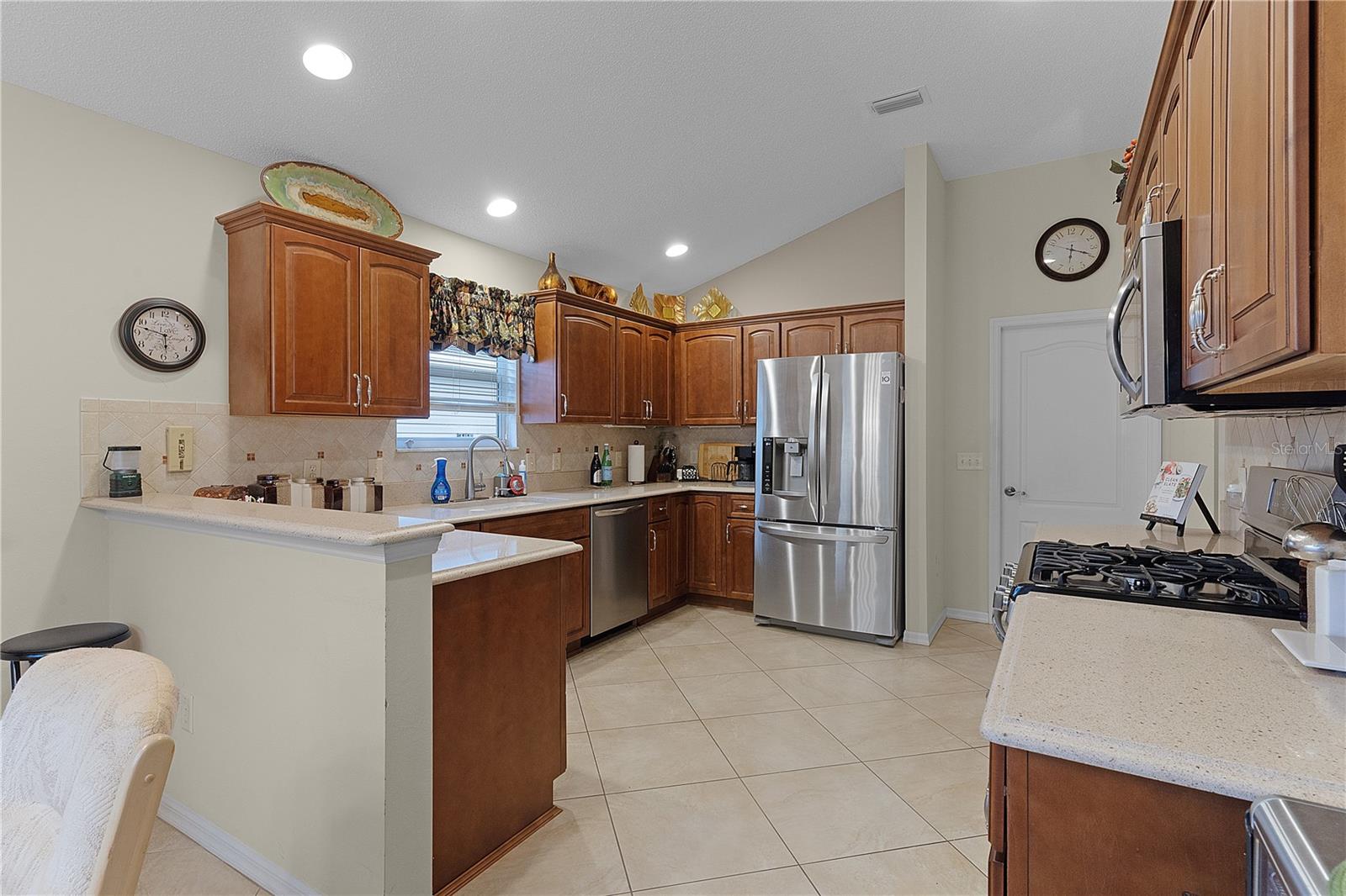 2240 AVON LOOP, THE VILLAGES, FL, 32162