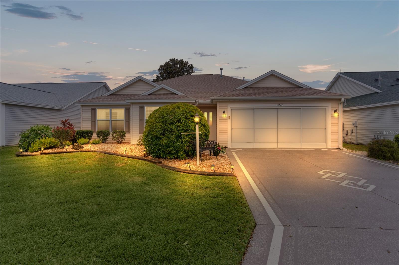 2240 AVON LOOP, THE VILLAGES, FL, 32162