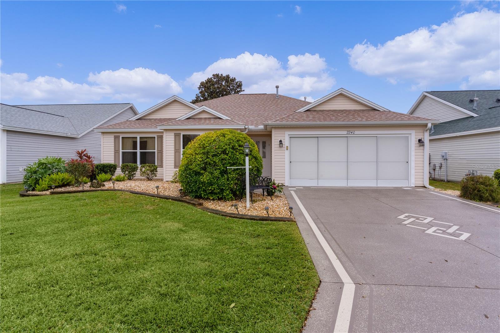 2240 AVON LOOP, THE VILLAGES, FL, 32162