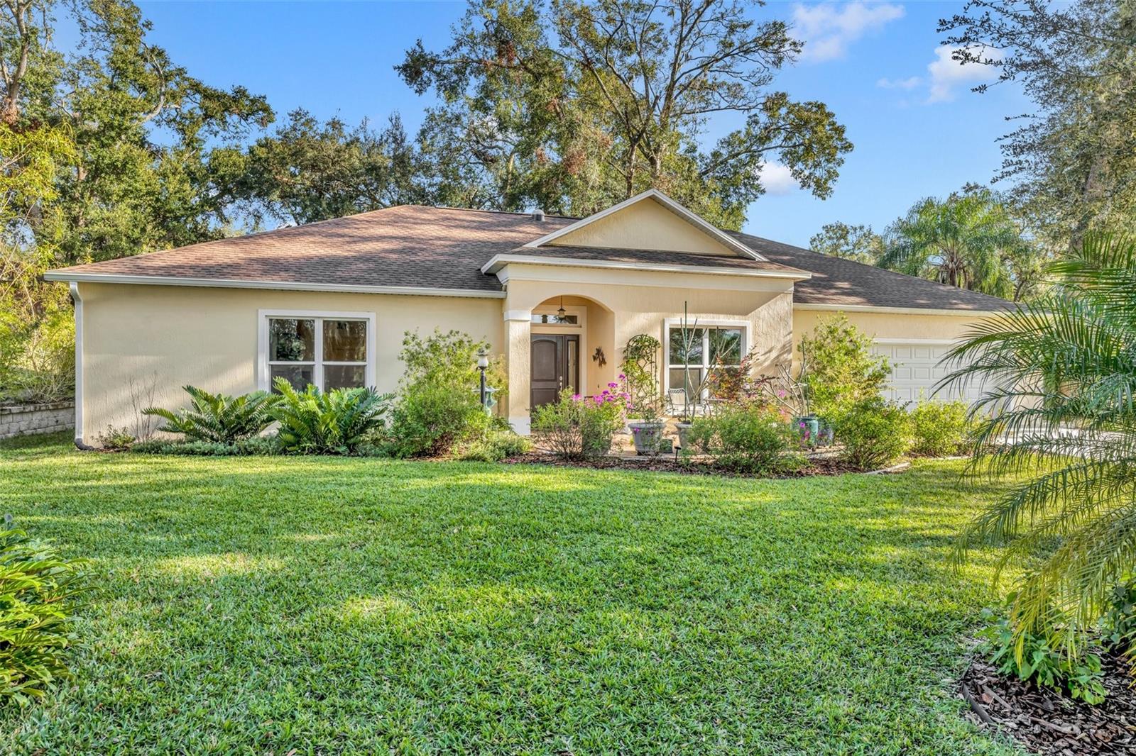 214 FOREST PARK LN, LADY LAKE, FL, 32159