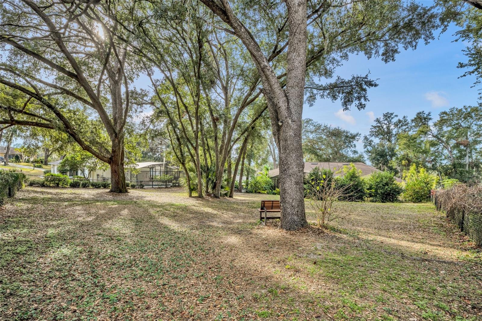 214 FOREST PARK LN, LADY LAKE, FL, 32159